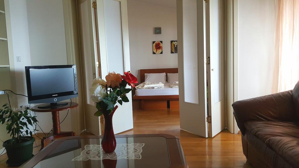 Apartments Rino Lux スヴェティ・ステファン エクステリア 写真